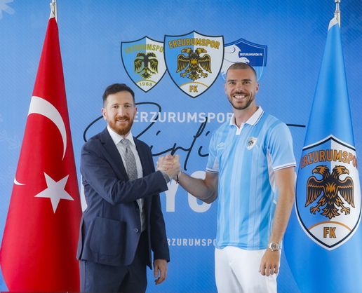>Erzurumspor, dış transferde ilk imzayı Nihad Mujakic'e attırdı