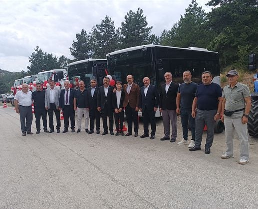 >Tosya Belediyesi 14 yeni aracı hizmete aldı