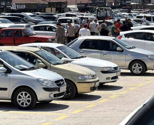 >Bolu Oto Pazarı'nda araç çok, satış yok
