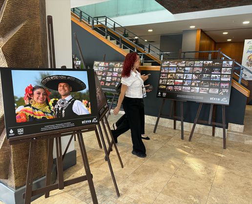 >İstanbul'da 27. Kültür ve Sanat Festivali sergileri açıldı
