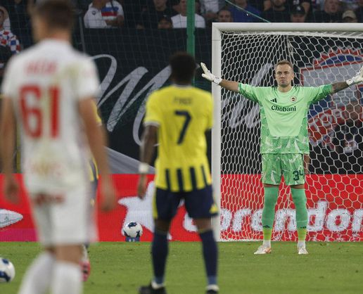Mert Günok'tan Ederson'a gözdağı