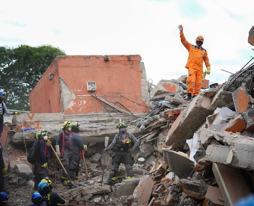 Kolombiya'da Deprem: Ölü Sayısı 312'ye Yükseldi, ABD ile Gümrük Vergisi Görüşmesi