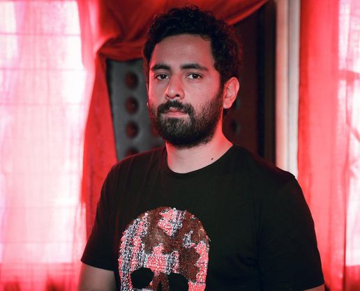 Ünlü müzisyen, hamile eşi ve 3 yaşındaki kızı öldürüldü