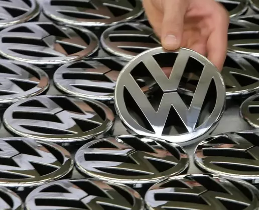 Volkswagen'den dev yeniden yapılandırma: 50 bin ek iş kesintisi onaylandı