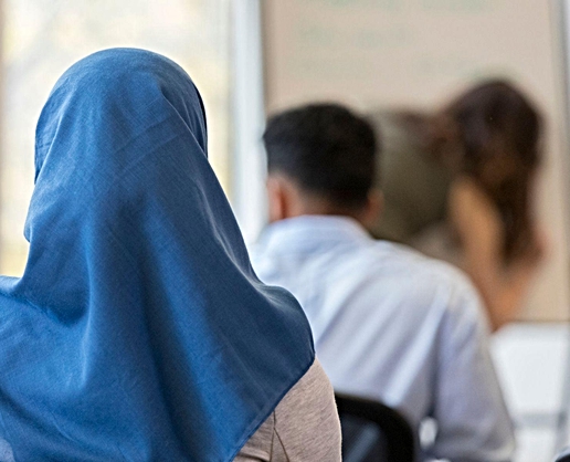 Avusturya'da 14 yaş altına okullarda başörtüsü yasağı yürürlüğe girdi