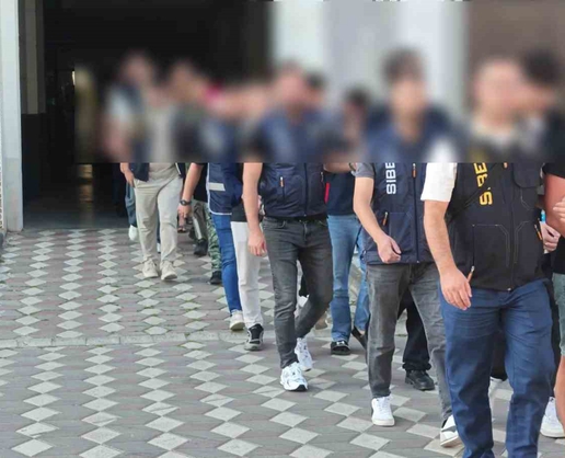 Borsa yatırımı vaadiyle 4,5 milyon liralık vurgun: 8 tutuklama