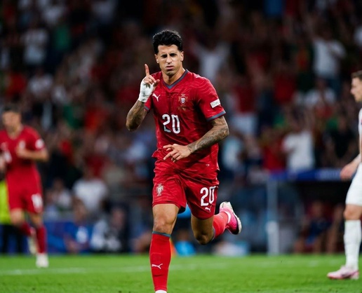 Ronaldo'suz Portekiz şaha kalktı