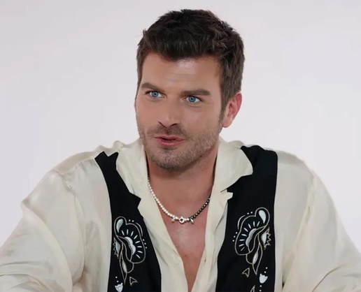 Emre Kınay'dan Kıvanç Tatlıtuğ'a övgü: Yakışıklı ama mesele o değil