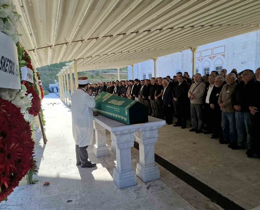 Fon soruşturmasında adı geçen iş insanı Ali Emre Ballı son yolculuğuna uğurlandı