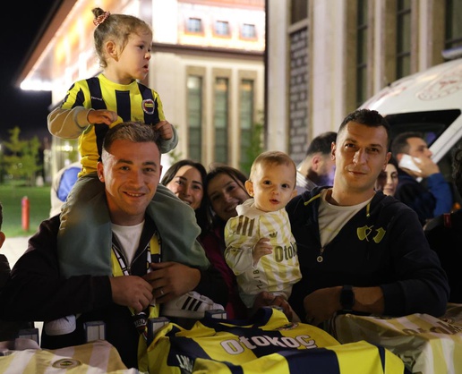 Fenerbahçe, Süper Lig'in 7'nci haftasında Çaykur Rizespor maçı için Rize'ye geldi.