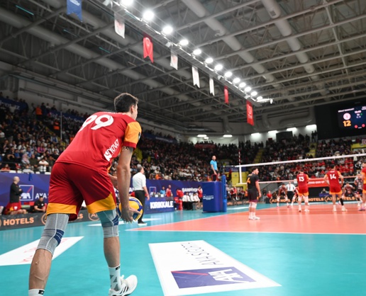 Bakan Bak, Kırıkkale'de spor kompleksini açtı; Galatasaray Madeş Mobilya 3-1 kazandı
