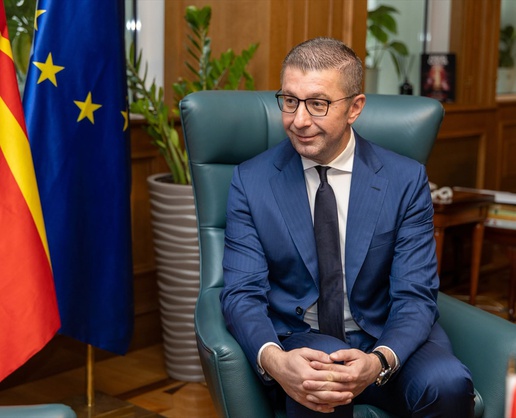 Mickoski, Türkiye'nin Üsküp Büyükelçisi Aktaş'ı Başbakanlıkta kabul etti
