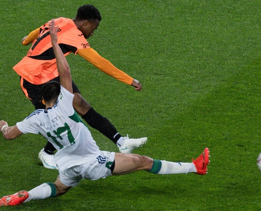 Çorum FK, Çaykur Rizespor'u 2-1 yenerek puanını 13'e yükseltti