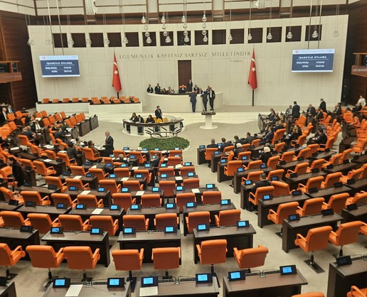 TBMM'de yatırım fonları teklifinin ilk 5 maddesi kabul edildi