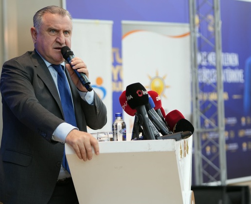 Spor Bakanı Bak, Cudi'de roket seslerinin yerini raket seslerinin aldığını söyledi
