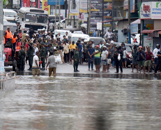 Sri Lanka'da Eğitim Bakanlığı olumsuz hava nedeniyle tüm okullarda eğitime ara verdi