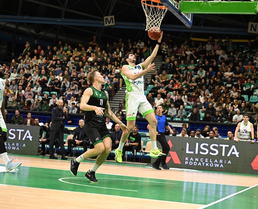 TOFAŞ, deplasmanda Slask Wroclaw'ı 90-74 yenip gruptaki galibiyet sayısını 4'e çıkardı