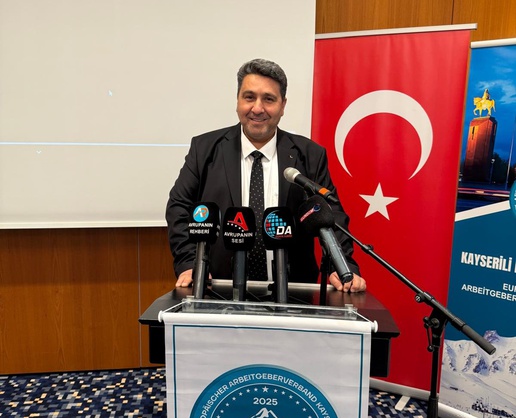 AKİB Komisyon Başkanı Çakmak sınırda yaş sebze meyve kaybına acil çözüm istedi