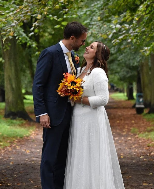 Heyecanına yenik düşen damat, geline eski sevgilisinin ismiyle seslendi