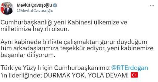Koltuğu devreden eski bakanlardan peş peşe veda paylaşımı