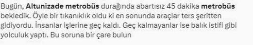 Metrobüs durağında insan seli! Adım bile atamadılar