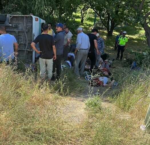 Afyonkarahisar'daki kazada ilk belirlemelere göre 4 ölü