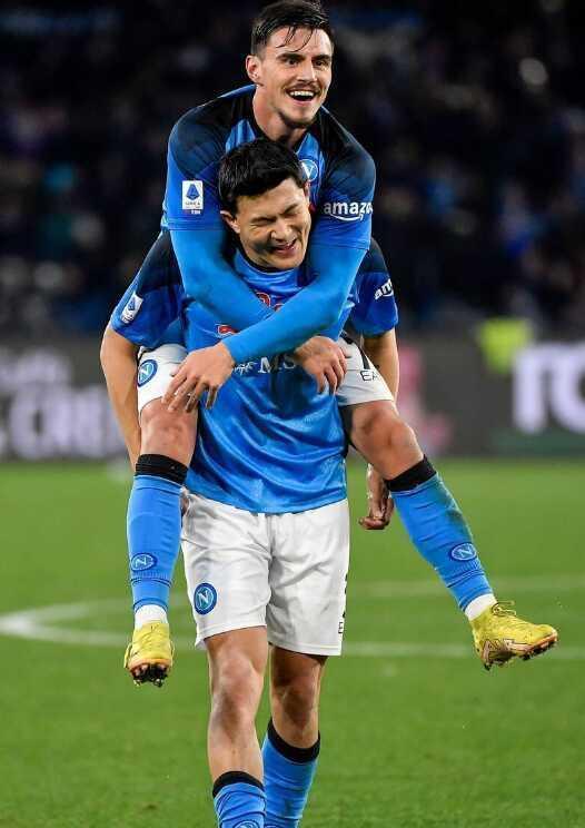İşte Napoli'yi şampiyon yapan iki Fenerbahçeli: Eljif Elmas ve Kim Min-Jae