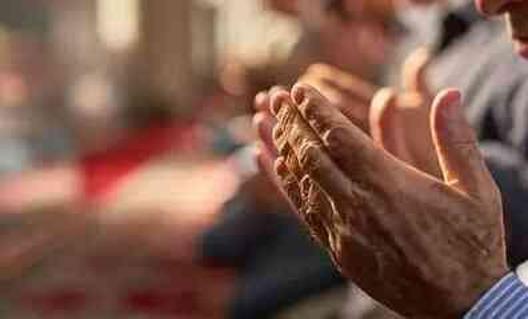 BAYRAM NAMAZINDA HANGİ DUALAR OKUNUR? Bayram namazı esnasında okunması gereken dualar neler?