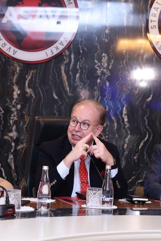 ASAVTALKS'ta küresel gelişmeler ve Türkiye'nin rolü tartışıldı