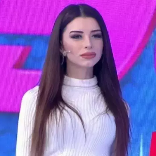 Evrim Akın'a eski rol arkadaşın Zeynep Gülmez'den gönderme