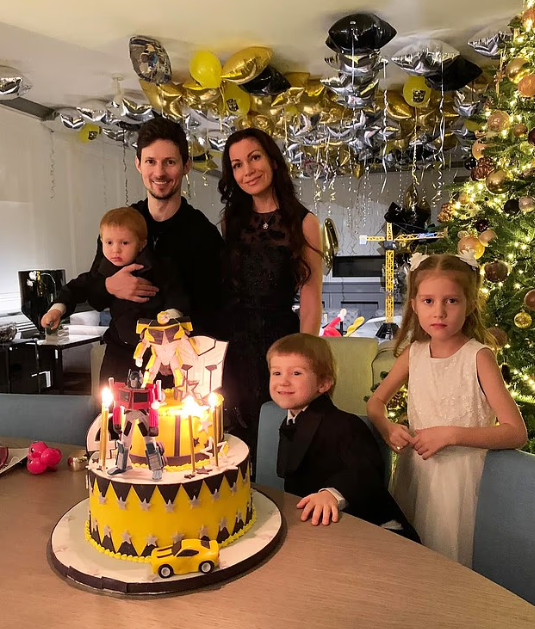 Telegram'ın kurucusu 17 milyar sterlinlik servetini 106 çocuğuna bırakıyor