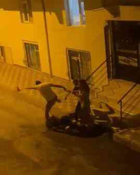 'Ablamın yardımına nasıl geç gidersin?' dayağı! Eniştesini öldüresiye dövdü
