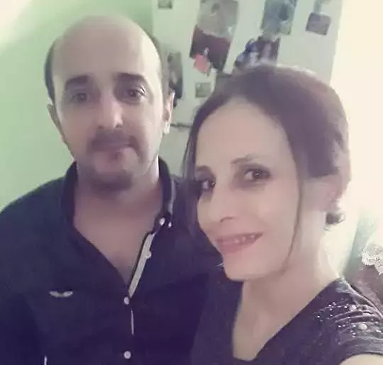 Manisa'da kan donduran cinayet, boşanma aşamasında olduğu eşini sokak ortasında öldürdü