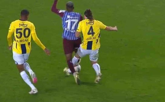 Trabzonspor'a üst üste 2 penaltı birden