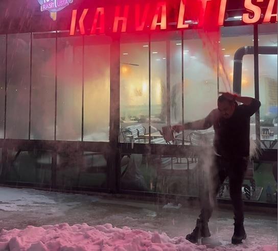 Deney yapmak isterken hayatının hatasını yaptı