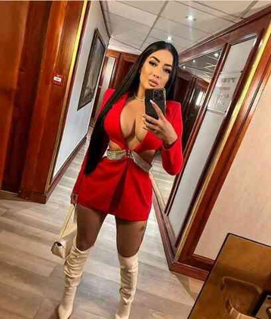 Brezilya'nın en ünlü 2 fenomeni, yat partisi sırasında selfie çekmek isterken denize düşüp boğuldu