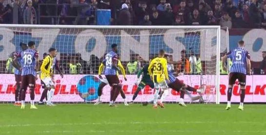 Trabzonspor'a üst üste 2 penaltı birden