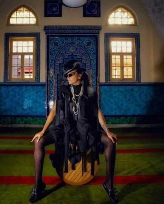 Camide verdiği poz nedeniyle yargılanan Eda Taşpınar hakkında takipsizlik kararı verildi