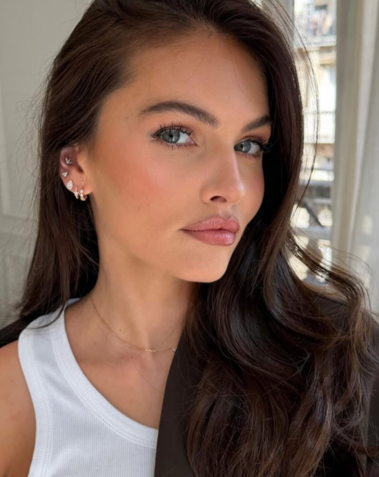 'Dünyanın en güzel kızı' seçilmişti! Son haline gelen yorumlara ateş püskürdü