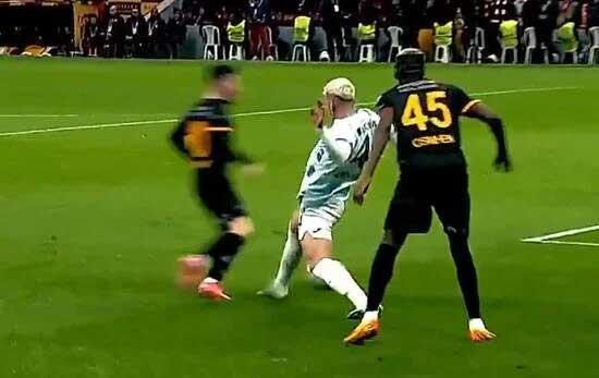 Galatasaray - Adana Demirspor Karşılaşması ve Olaylar