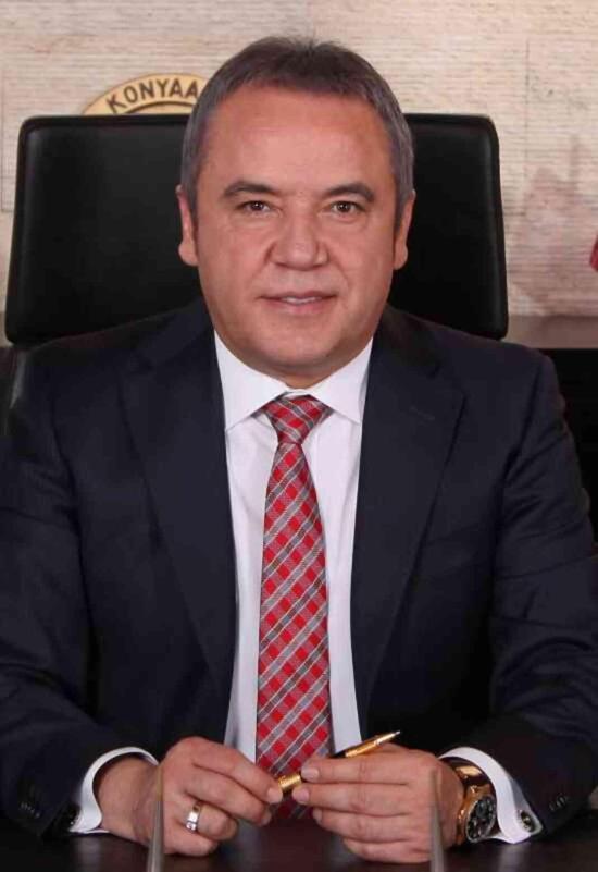 ANTALYA SEÇİN ANKETİ! Antalya'da hangi aday önde? Hakan Tütüncü mü? Muhittin Böcek mi?