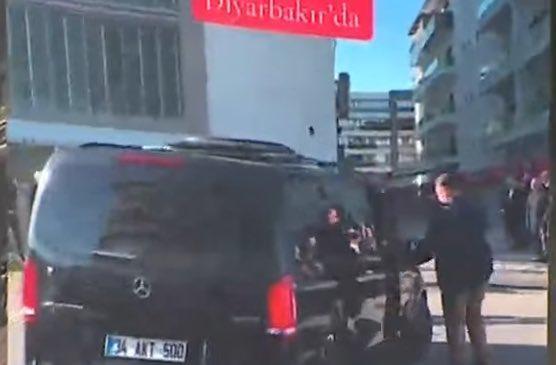CHP Genel Başkanı Özgür Özel'in Makam Aracı İddiası: Suç Örgütü Elebaşı İle Bağlantı İddiası!