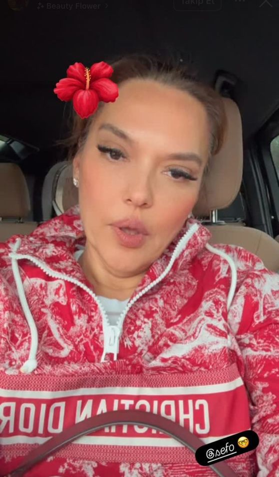 Demet Akalın 'Cimri' dedi, Sefo'dan yanıt gecikmedi: Demet abla hala para diyor, abla böyle anlaştık ya...