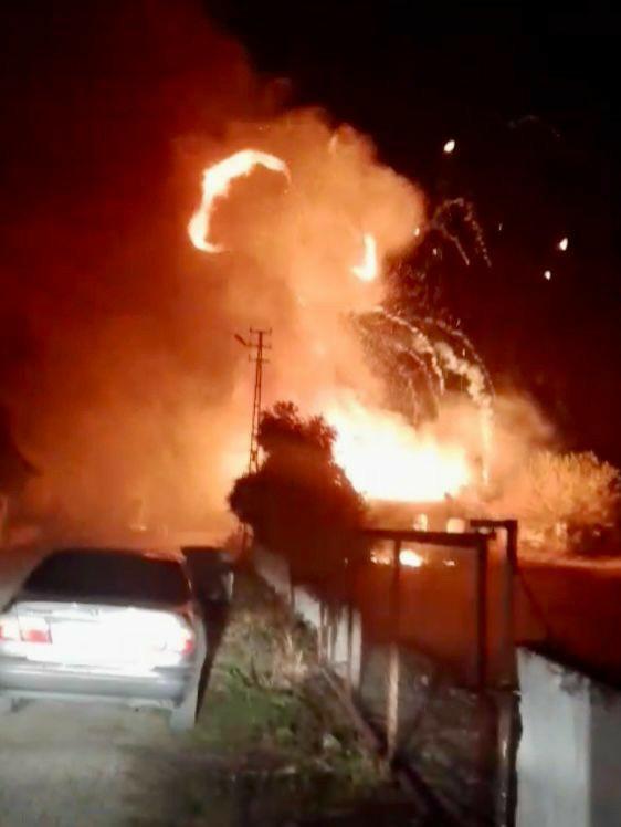 Mutfak tüpleri birbiri ardına patladı! Osmaniye'de yangın 3 saatte zor söndürüldü