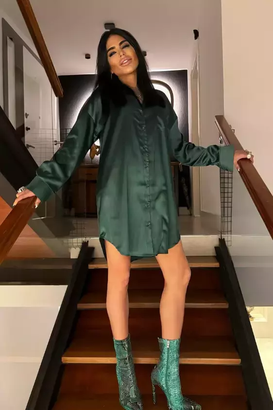 Süreyya Yalçın'ın doğum gününde dikkat çeken an! Eşi dudağından öptü