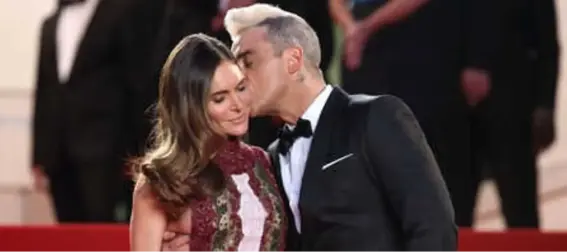 Robbie Williams, 3'üncü Çocuklarını Dünyaya Getiren Eşi Ayda İçin Topkapı Sarayı'nı Evine Getirdi