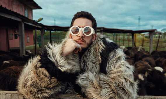 Kıvanç Talu nerede? Var Böyle Tipler Kıvanç Talu eşi kimdir?