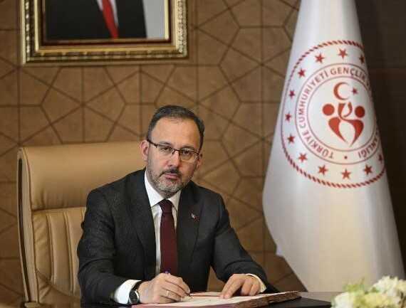 Son Dakika: Türkiye, 2028 ve 2032 Avrupa futbol şampiyonalarına ev sahipliği yapmak için resmen aday oldu