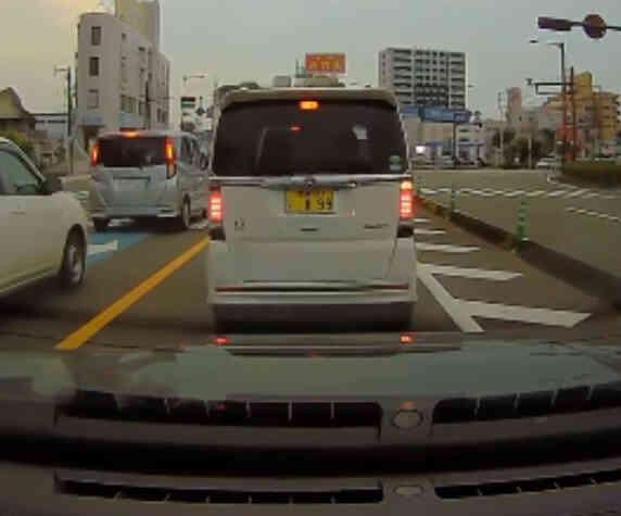 Resmen deprem ülkesi! 7.1'lik sarsıntının bilançosu 13 yaralı