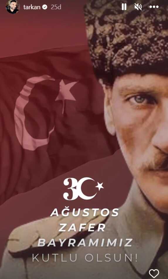 Ünlülerden 30 Ağustos Zafer Bayramı Kutlamaları